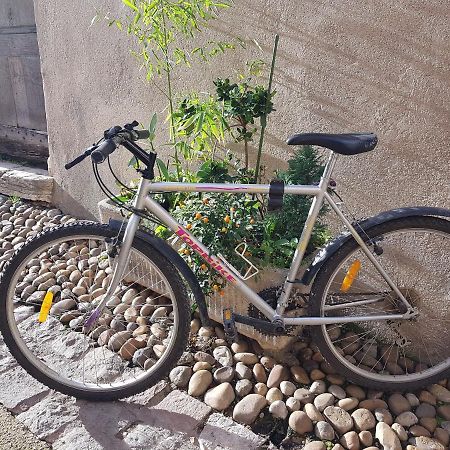 Tournus Castrum Romain- Loft 90M2 - 3 Etoiles - Petit Box Velo - 5Mn Autoroute المظهر الخارجي الصورة